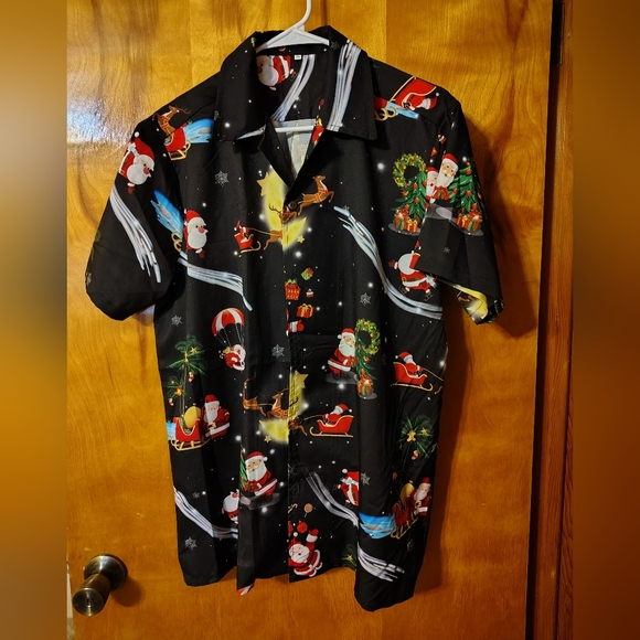 unknown Other - Festive Santa Print Black Shirt